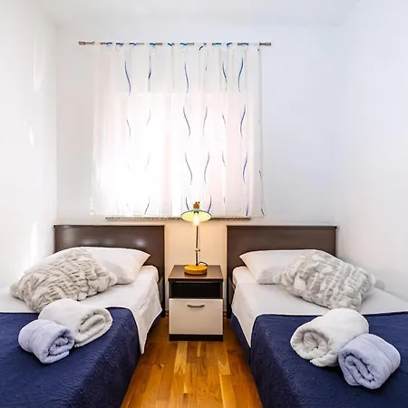 Moderne Nekic Im Zentrum Von Apartment